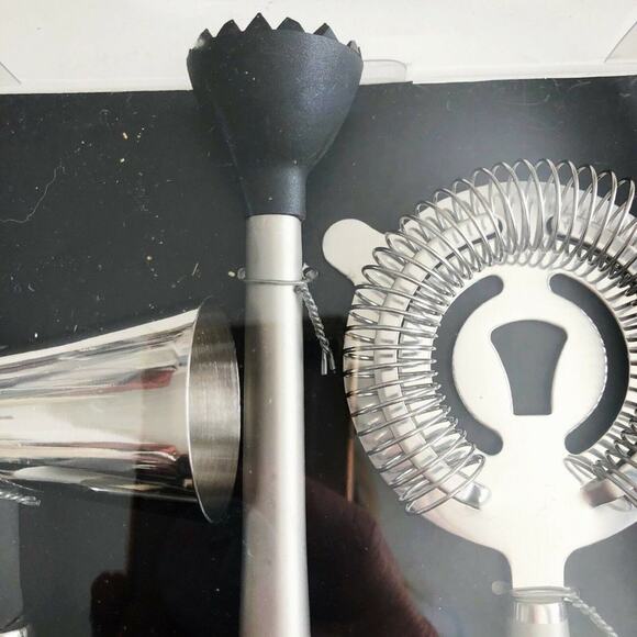 Rabbit Brand Barware 3-Piece Polished Chrome Set - Picture 2 of 12